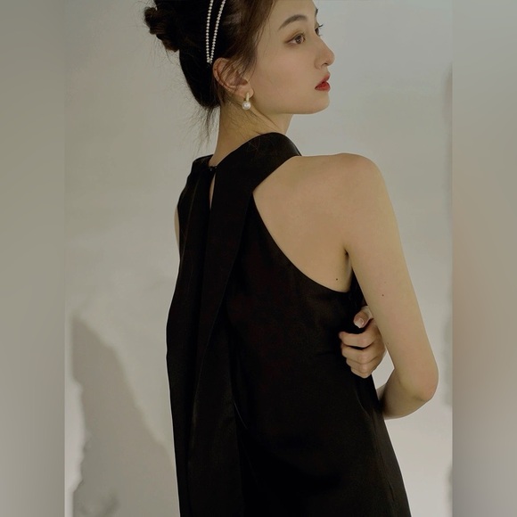 Elegant Black Halter Off-Shoulder Formal Long Evening Dress French-style - Picture 2 of 13